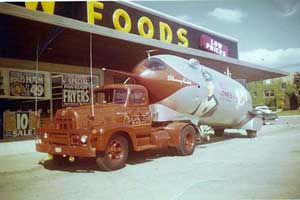 Great front shot of Silvercup Rocket
